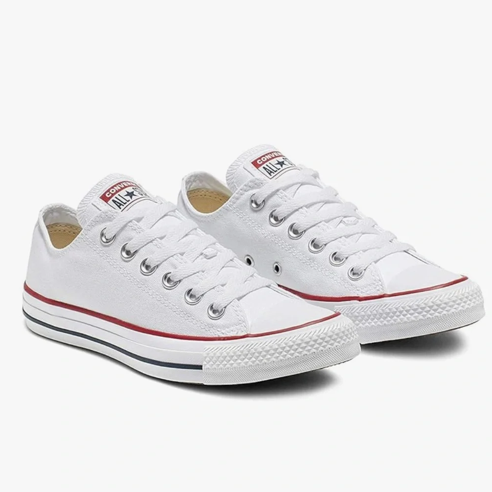 Converse Chuck Taylor All Star Sneaker in Optical White Size 7 - Picture 1 of 7